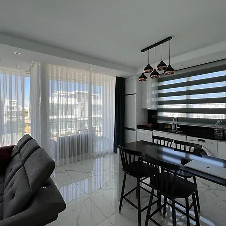 Apartment Four Seasons Life
